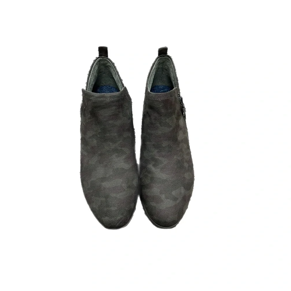 Women’s Camouflage Shoes - Picture 3 of 5